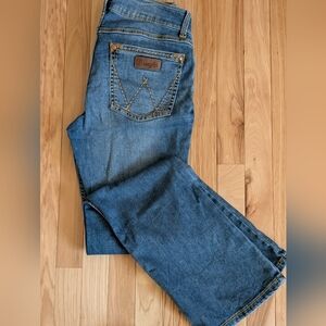 Wrangler Mens Blue Classic Straight-Leg Jeans